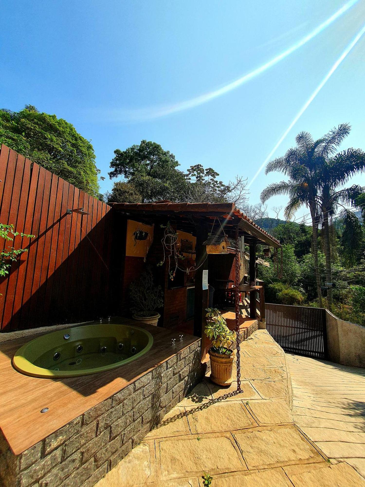 Aconchego De Itaipava - Casa De 3 Quartos, Equipada, Area Kids, Jacuzzi, Pet Friendly, Churrasqueira, Em Meio A Natureza E Proximo Ao Centro Do Bairro Петрополис Экстерьер фото